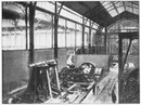 Le Palais de l'électricité.- Montage des moteurs et des dynamos (Groupes étrangers).1900年博 電気館 － モーターと発電機の組み立て（外国コーナー）