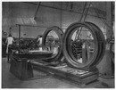 Le Palais de l'optique.- Barillets des objectifs de la grande lunette de 1900.1900年博 光学器械館 － 1900年の大望遠鏡レンズ用円筒