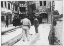 Le départ des visiteurs.1900年博 帰路につく訪問者たち