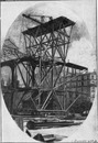 "A travers le Champ de Mars Echafaudage roulant, avec bras mobiles, le long de l'avenue de la Bourdonnais." 1900年博 シャン・ド・マルス会場 － ラ・ブルドネー大通り沿いの可動アーム付き移動式足場