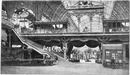"Le Palais des fils, tissus et vêtements.- Entrée de l'Exposition centennale du costume." 1900年博 糸と布と服の展示館 － 衣装の100年展への入口