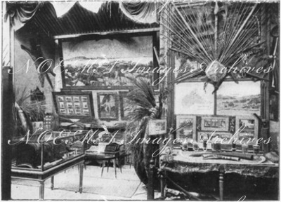 Le Congo français.- Salle d'exposition.1900年博 フランス領コンゴ館 － 展示室
