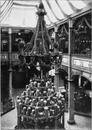 Le Canada et son exposition.- Salle de rez-de-chaussée et galeries hautes.1900年博 カナダ館と、その展示 － 1階の展示室と、その上のギャラリー