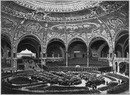 La Salle des Fêtes.- Concours d'horticulture et concours d'escrime.1900年博 祝祭場 － 園芸コンクールと、フェンシングコンクール