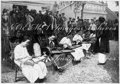 Les musiques exotiques.- L'orchestre cambodgien.1900年博 エキゾティックな音楽 － カンボジアの楽団