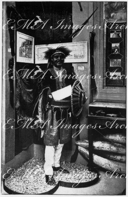 La côté française des Somalis.Général d'artillerie de l'armée abyssine.1900年博 フランス領ソマリア海岸館 － アビシニア軍の砲撃隊司令官