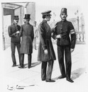Les costumes de gardiens.Belgique.Russie.Turquie.1900年博 守衛たちの服装 － ベルギー ロシア トルコ