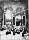 L'Exposition décennale au Grand Palais.Le hall cote nord.1900年博 グラン・パレで開催されたデセンナーレ展覧会 北側展示ホール