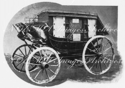 Les curiosites de l'Exposition.- Une vénérable guimbarde.1900年博 博覧会の珍品－ 時代物の馬車