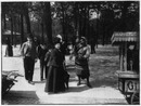 Autour de l'Exposition.- Un marchand de coco exotique.1900年博 博覧会をめぐる風景 － エキゾチックなココナツ売り