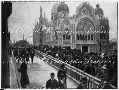 Les pentes d'accès de la passerelle La Tour-Maubourg.1900年博 ラトゥール・モーブール小橋へと続く坂道