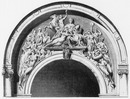 "La sculpture du Petit Palais, <<La Ville de Paris accueillant les Arts.>> Haut relief de la voussure du pavillon d'entrée." 1900年博 プチ・パレの彫刻 － 「芸術の神々を迎えるパリ市」 エントランス翼のヴォールトを飾るレリーフ