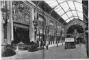 L'Exposition de Paris. - Supplément au N° 58.  Facade de l'Autriche-Hongrie dans le palais des industries diverses. パリ万博 付録 58. 産業館内のオーストリア・ハンガリー帝国のファサード