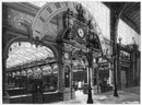 Entrée de la Section de l'Horlogerie. 時計コーナーの入り口