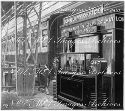 Instalations et vitrines de la Section de la Grande-Bretagne. 英国コーナーの展示品とショーウインドー
