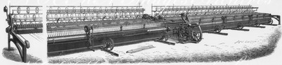 "L'Exposition de Paris. - Supplément au N°34. : Métier renvideur avec chariot métallique. - Application de l'appareil brise-mariages. - Type de MM. Perrad-Parfaite et fils, constructeurs, à reims." パリ万博 付録 34  ランスのピエラール=パルフェット親子会社式セパレーター実用型金属錐車付きミュール精紡機