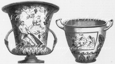 Musée rétrospectif. - Salle anglaise. Vases en argent attribues à Flaxman. 回顧展 英国コーナー フラックスマン作とされる銀の壷